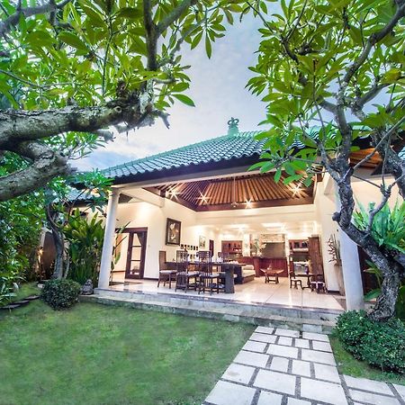 Villa Frangipani Санур Экстерьер фото