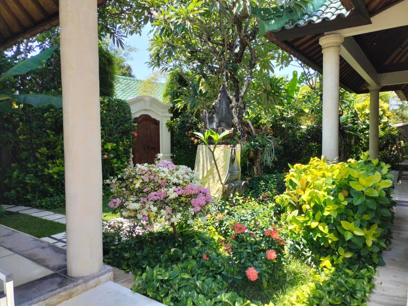 Villa Frangipani Санур Экстерьер фото