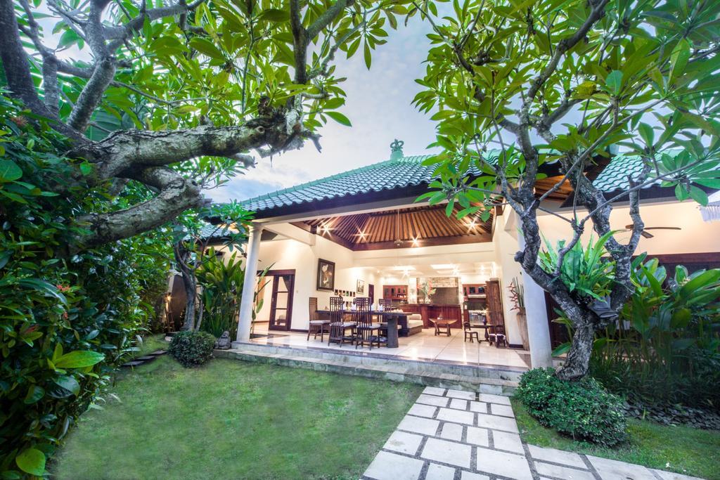 Villa Frangipani Санур Экстерьер фото